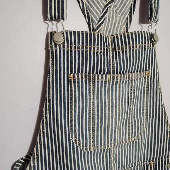 🔴4 For $25🔴 Relaxed Fit Striped Jumpsuit - Picture 4 of 6